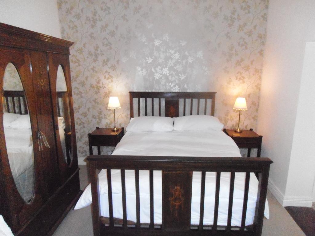 The Old Manse B & B บัลลีคาสเซิล ห้อง รูปภาพ